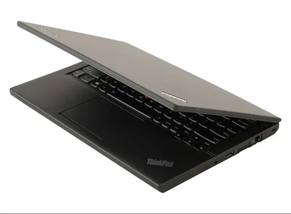 Lenovo ThinkPad X240-i5-8 GB-256GB 12.5-inch Laptop (4th Gen Core i5/8GB/256GB/Windows 7/Integrated Graphics), Black